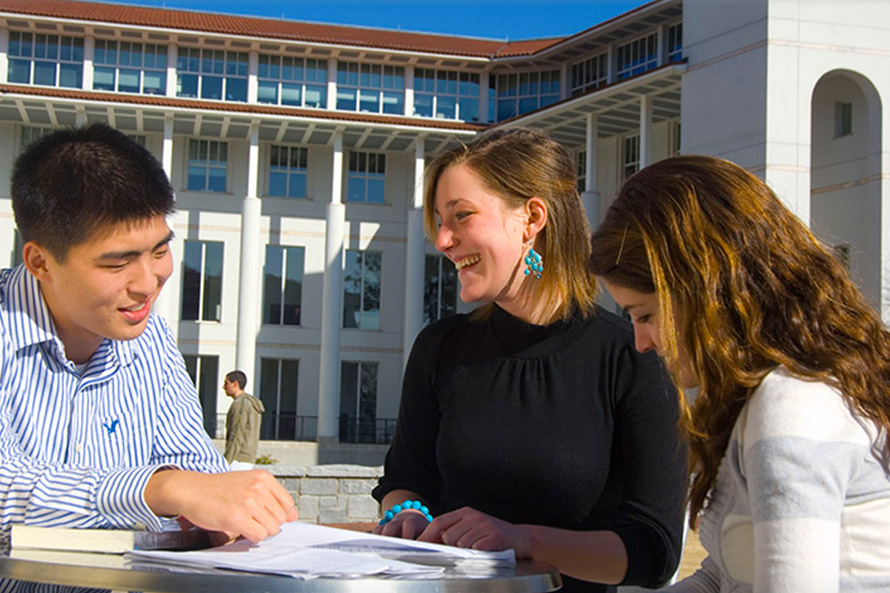You are currently viewing International Scholarships at Emory University – USA, 2023
